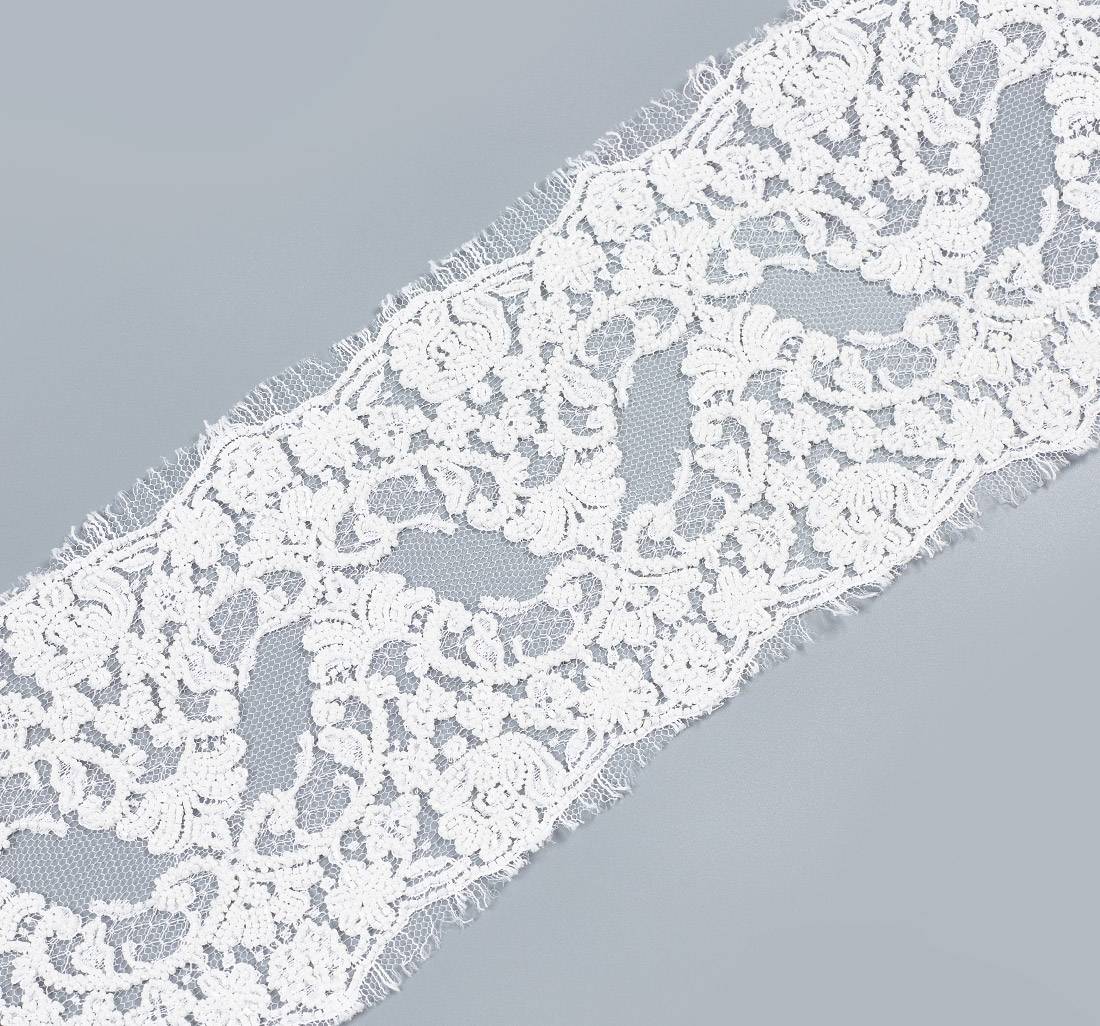 Тесьма кружевная с вышивкой в наличии