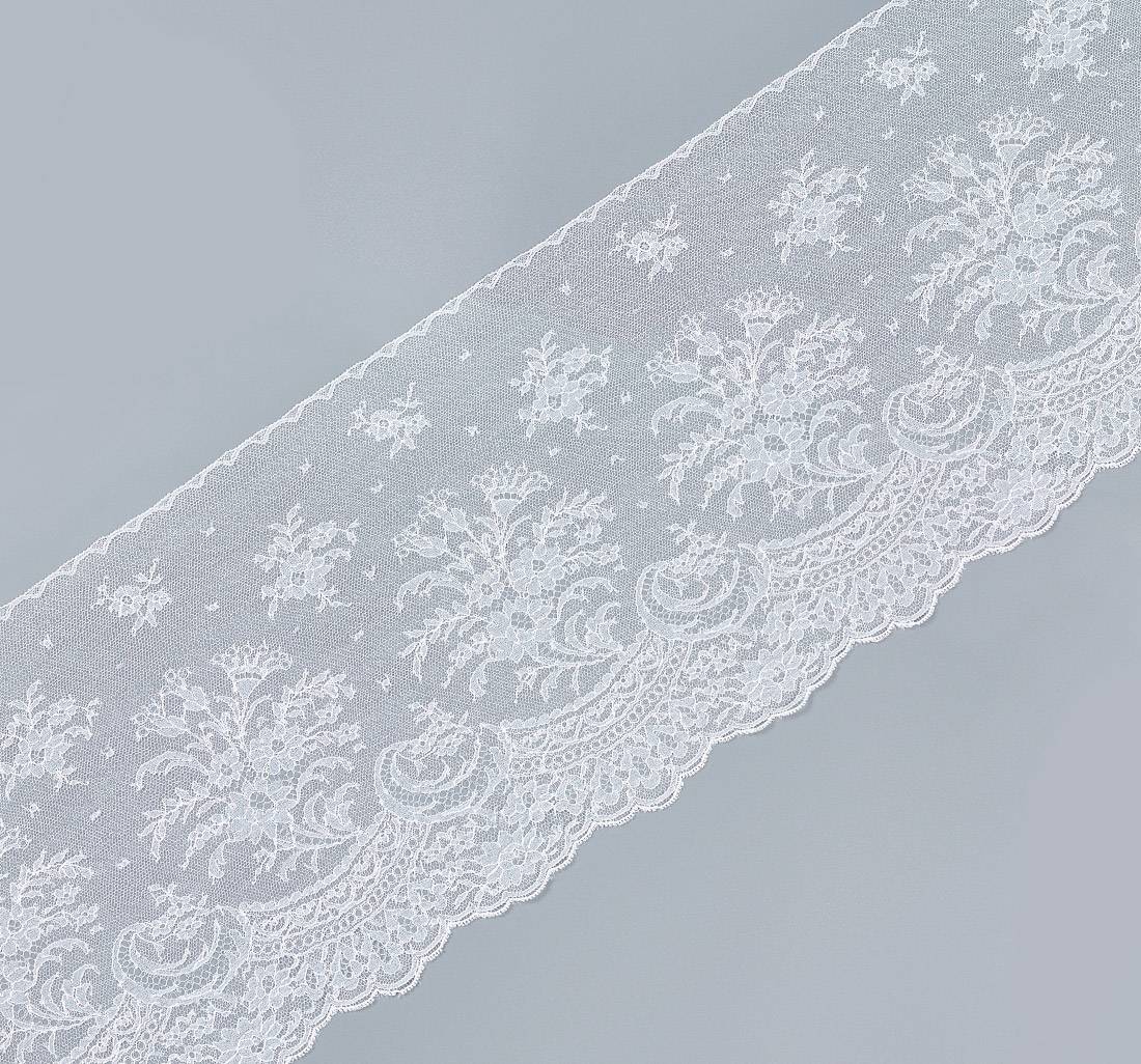 Тесьма кружевная в наличии
