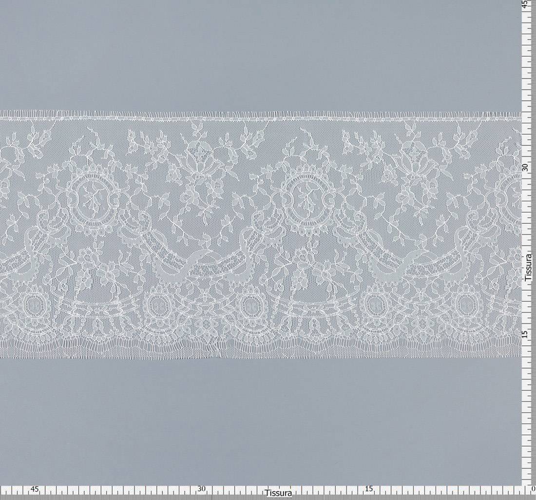 Тесьма кружевная в наличии