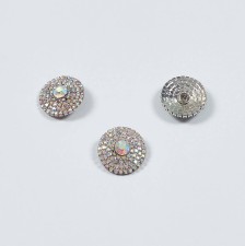 Пуговица на ножке, декорированная кристаллами Swarovski в наличии