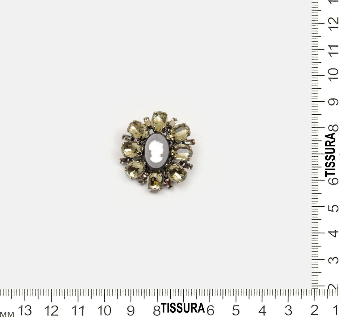 Брошь-камея со стразами Swarovski в наличии