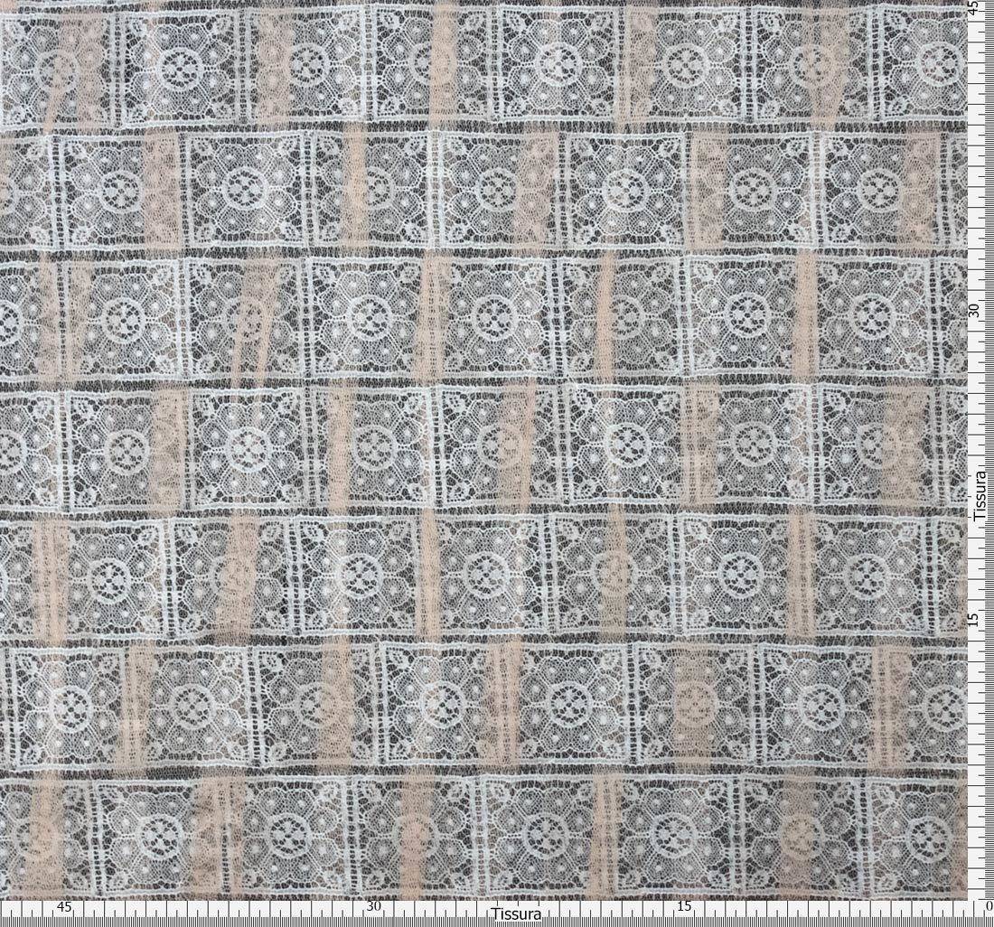 Кружево шантильи с декором в наличии