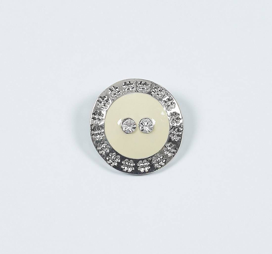 Пуговица металлическая на ножке, декорированная эмалью и кристаллами Swarovski. Цвет серебро/слоновая кость в наличии
