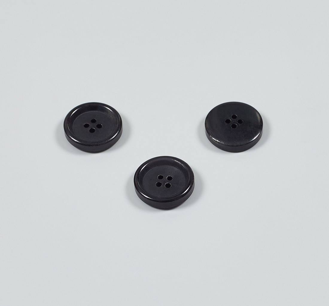 Пуговица из натурального рога, глянцевая. Цвет черный в наличии