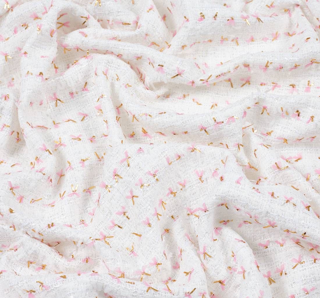 Ткань в стиле "Шанель" белого цвета с розово-золотыми бантиками в наличии