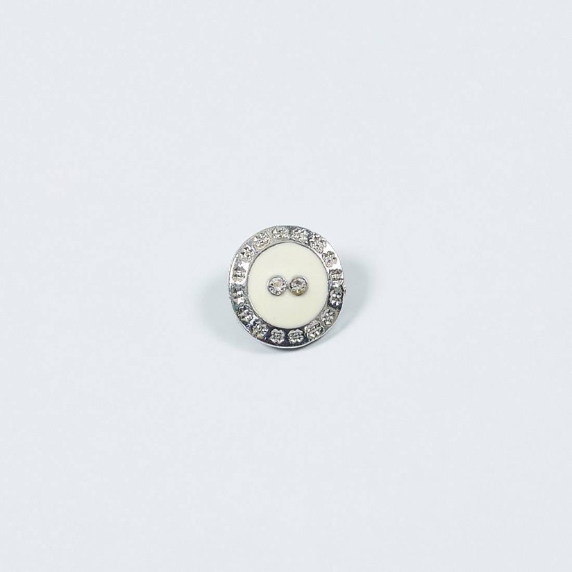 Пуговица металлическая на ножке, декорированная эмалью и кристаллами Swarovski. Цвет серебро/белый в наличии