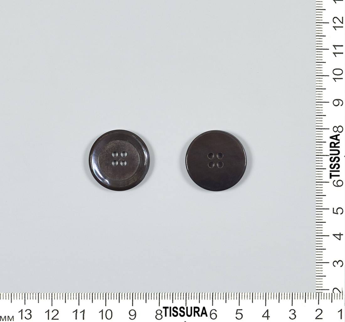 Пуговица перламутровая (трокас) на 4 прокола. Цвет темно-серый в наличии