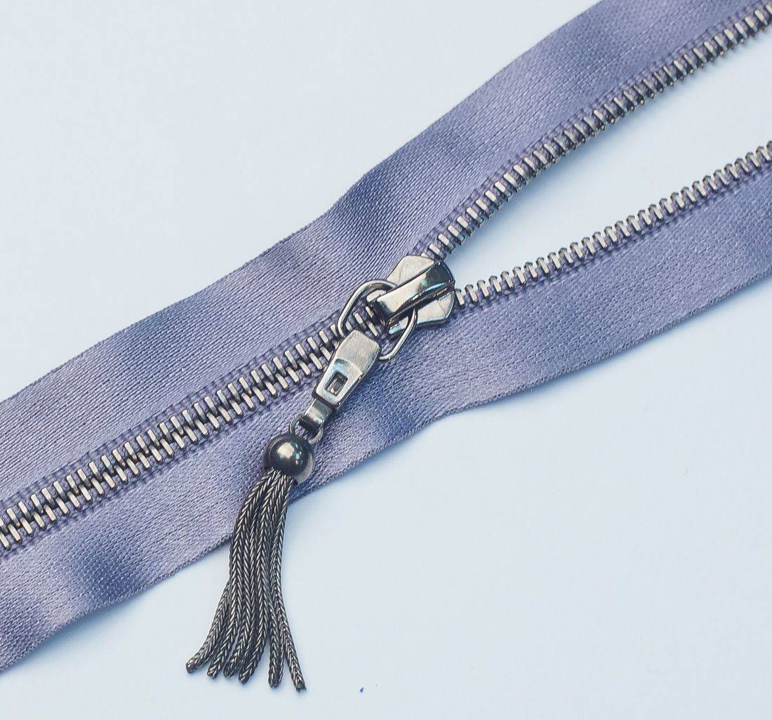 Молния RIRI SATIN 80см в наличии