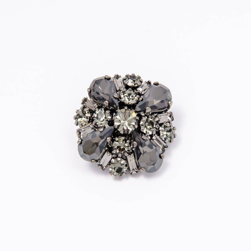 Пуговица со стразами Swarovski в наличии