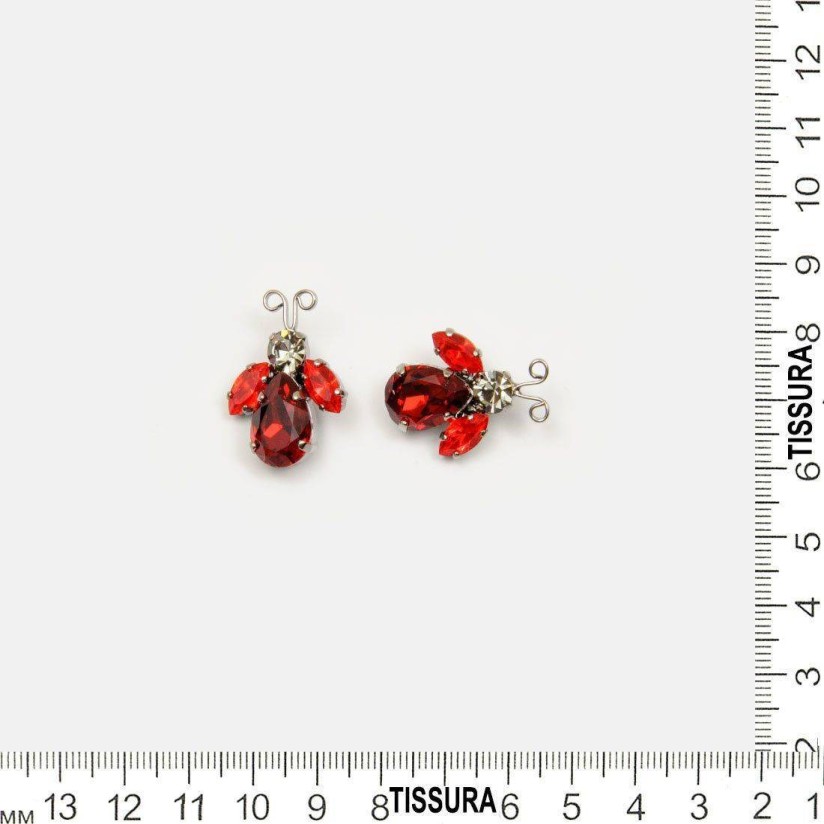Пуговицы со стразами Swarovski в наличии