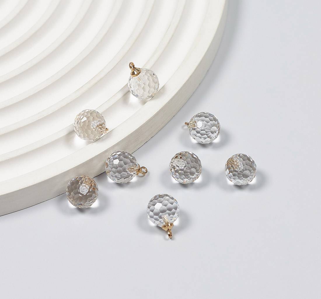 Прозрачная пуговица-кристалл Swarovski на ножке в наличии