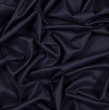Ткань чистошерстяная от Loro Piana из коллекции «Australis». Цвет темно-синий в наличии