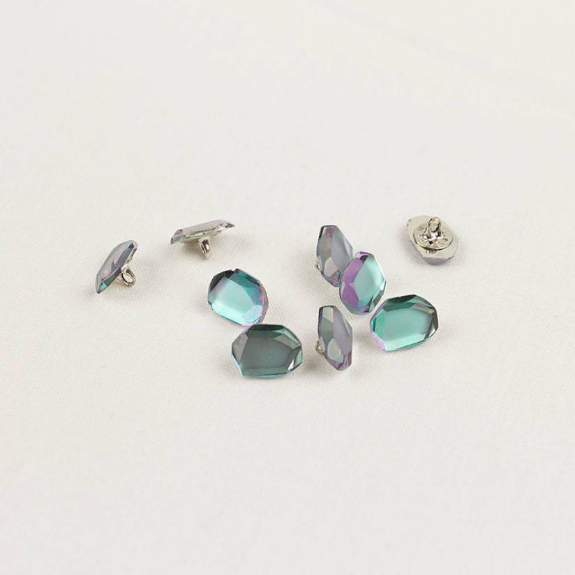 Пуговица со стразами Swarovski в наличии