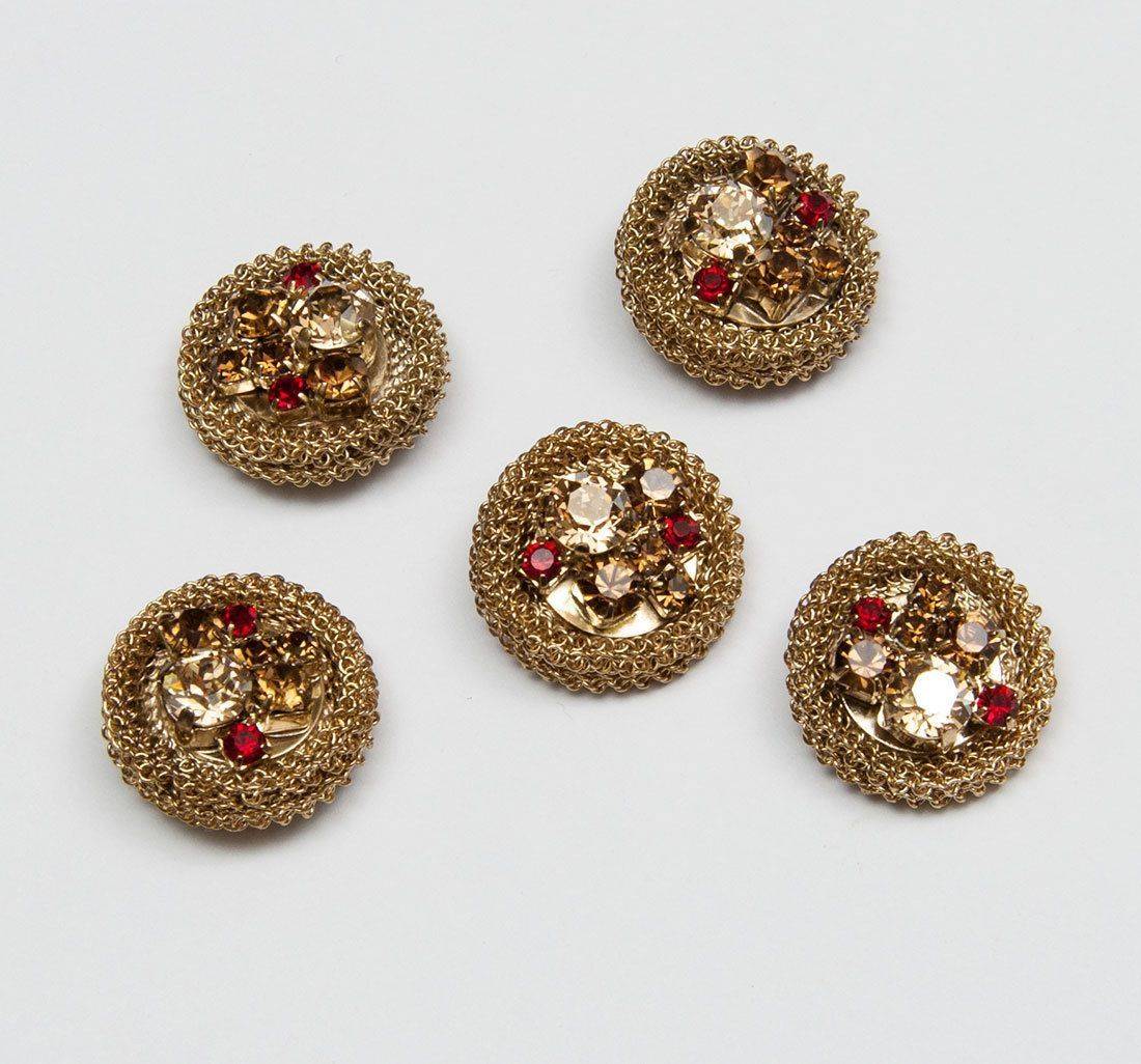 Пуговица в наличии