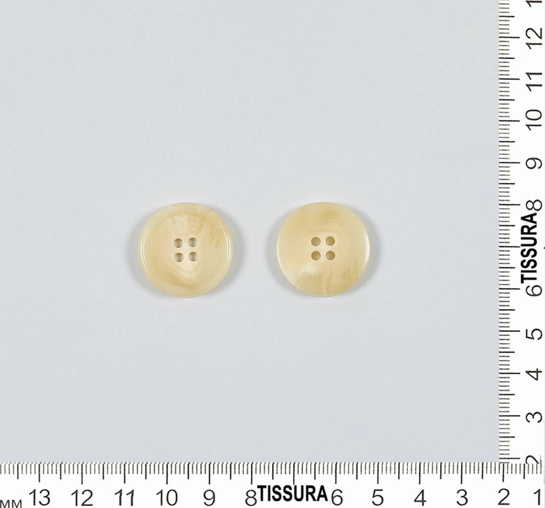Пуговица пластмассовая на 4 прокола. Имитация натурального рога. Цвет бежевый в наличии