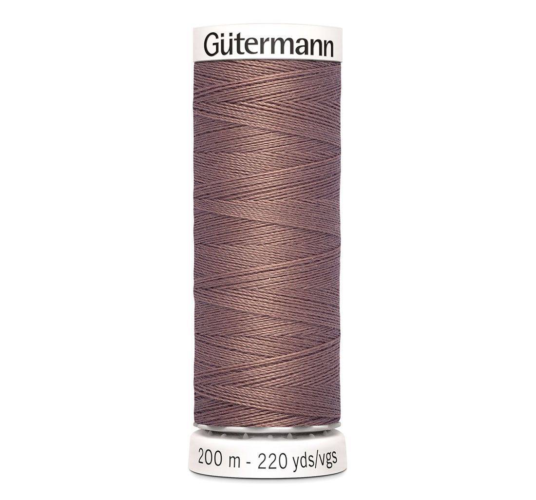 11077 Нитки Gutermann швейные в наличии