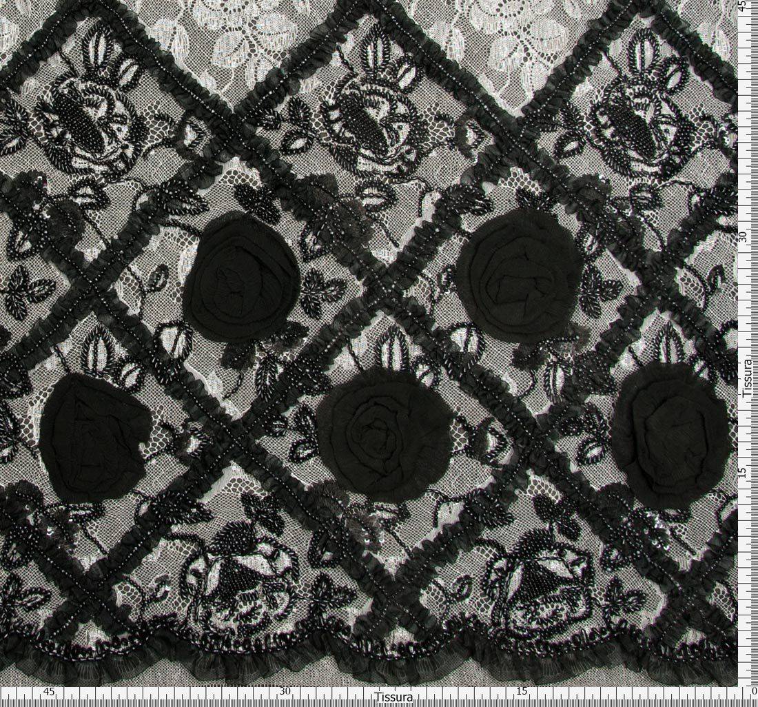 Кружево с декором в наличии