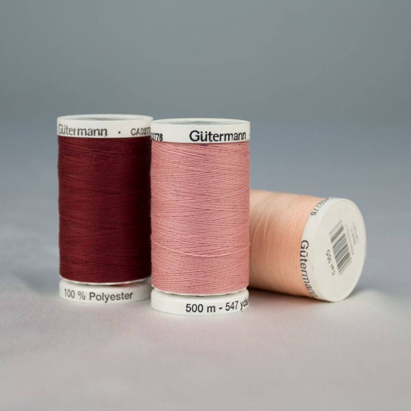 11078 Нитки Gutermann швейные в ассортименте 500м в наличии