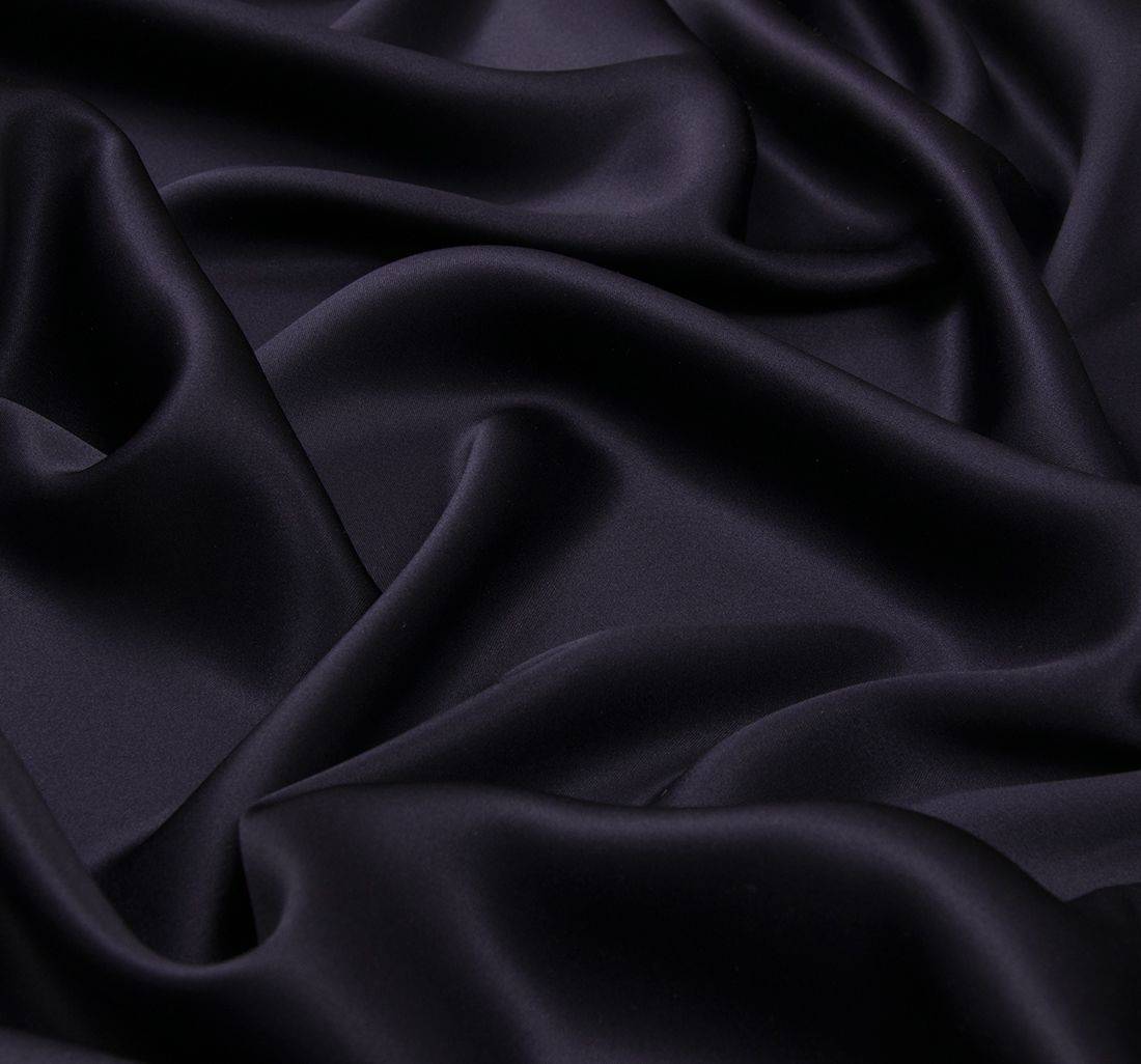 Атласный шелк в наличии