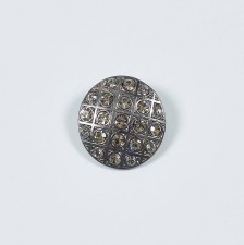 Пуговица круглая на ножке, декорированная стразами Swarovski. Цвет серебро/черный бриллиант в наличии