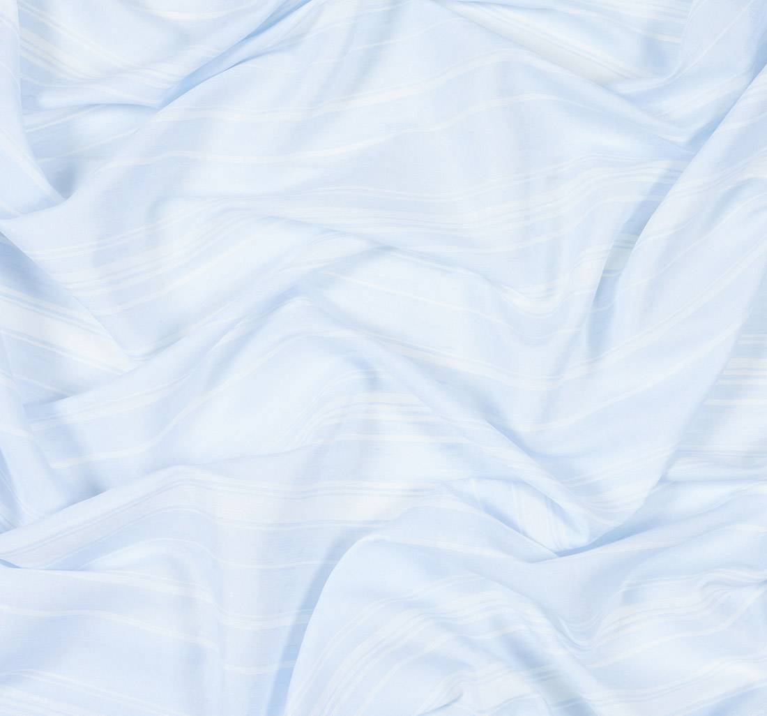 Ткань из хлопка и льна в бело-голубую полоску в наличии