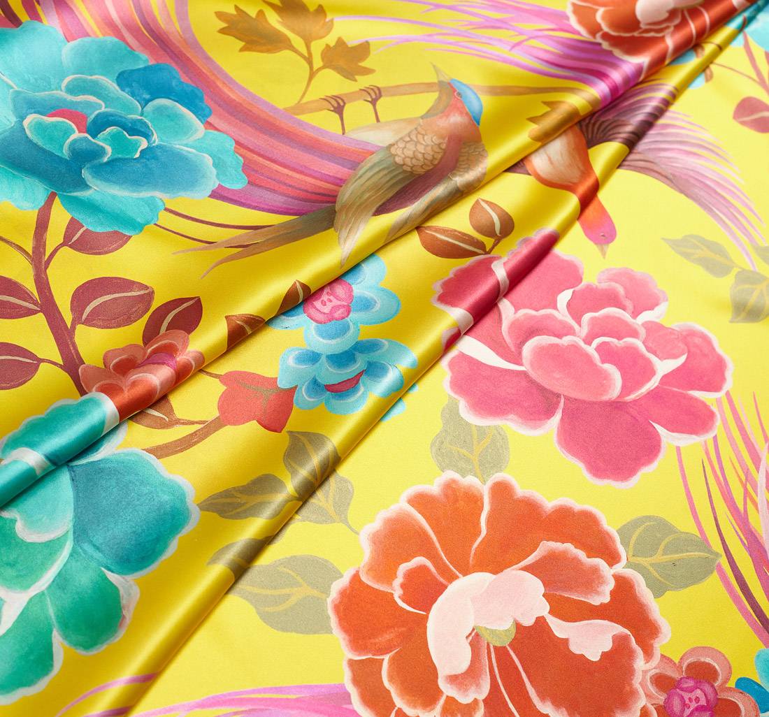 Атлас шелковый принтованный от Liberty. Дизайн "Тропическая шаль" в наличии