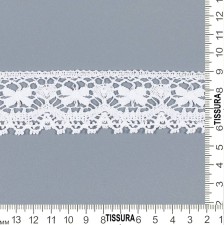 Тесьма кружевная из хлопка. Банты-бабочки на ажурном фоне. Фестоны по краю. Цвет белый в наличии