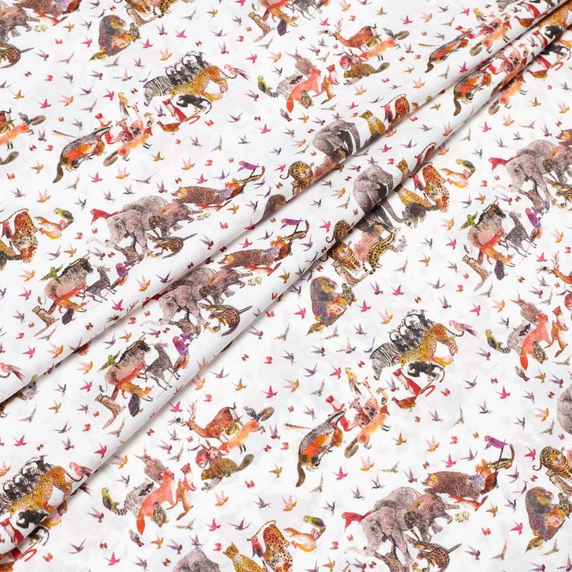 Ткань Tana Lawn™ из органического хлопка с принтом «Jungle crumble» (Вечеринка в джунглях). Цвет белый, серый, оранжевый в наличии
